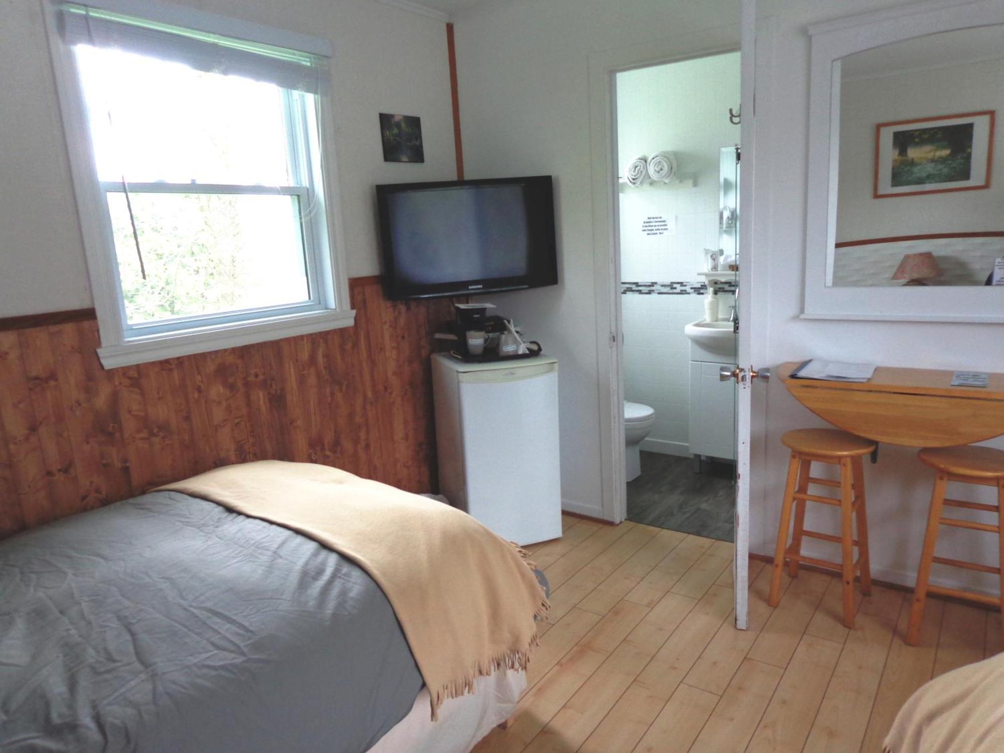 Motel Des Deux Lacs Waterloo Ruang foto