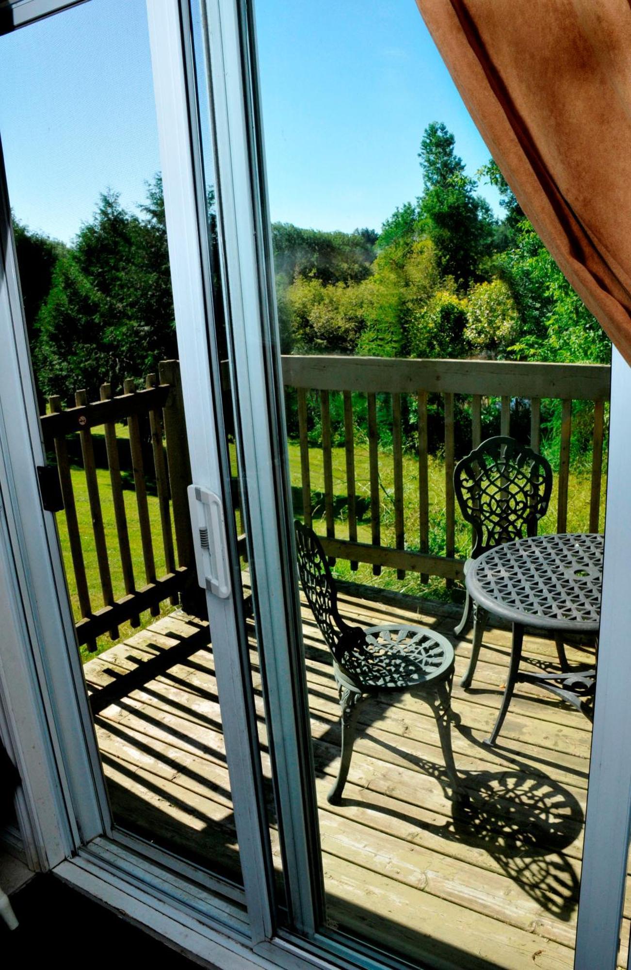 Motel Des Deux Lacs Waterloo Ruang foto